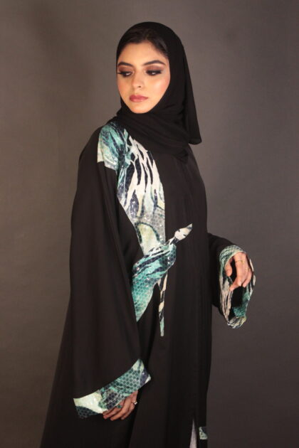 Exotic Waves Abaya