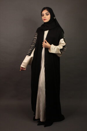 Luna Abaya